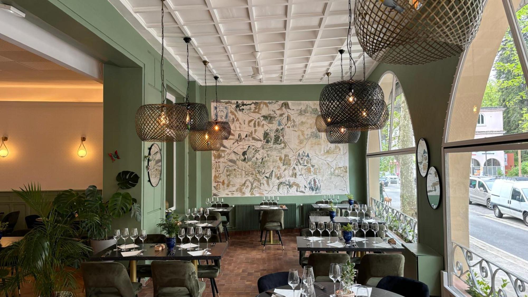 Logis Hotel Restaurant Grand Hotel De Lyon ヴァル・レ・バン エクステリア 写真