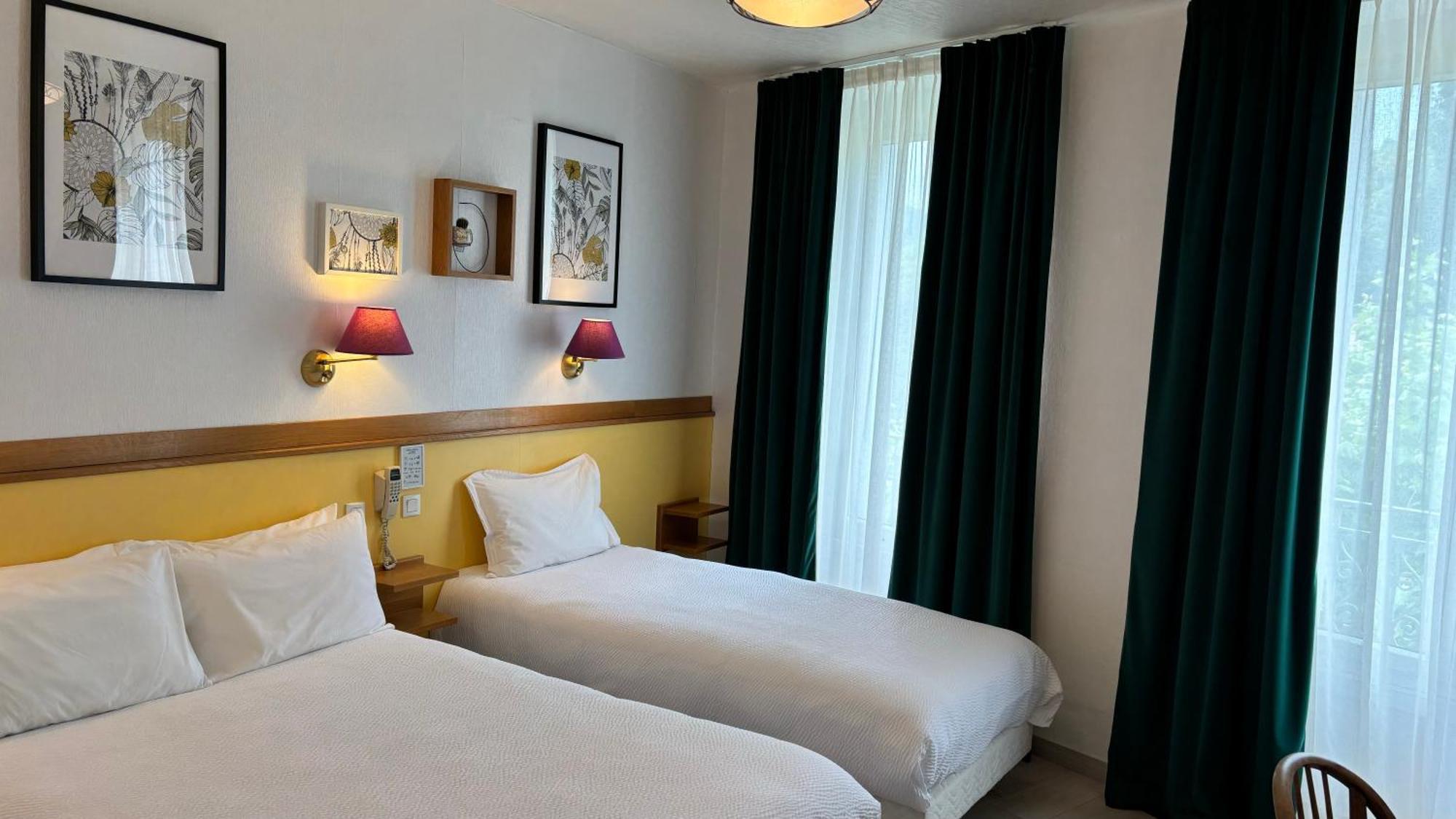 Logis Hotel Restaurant Grand Hotel De Lyon ヴァル・レ・バン エクステリア 写真