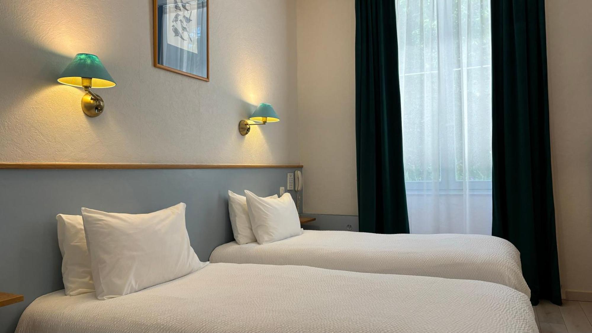 Logis Hotel Restaurant Grand Hotel De Lyon ヴァル・レ・バン エクステリア 写真